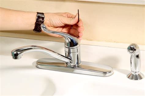 Leaky Moen Kitchen Faucet Repair : 8 Steps